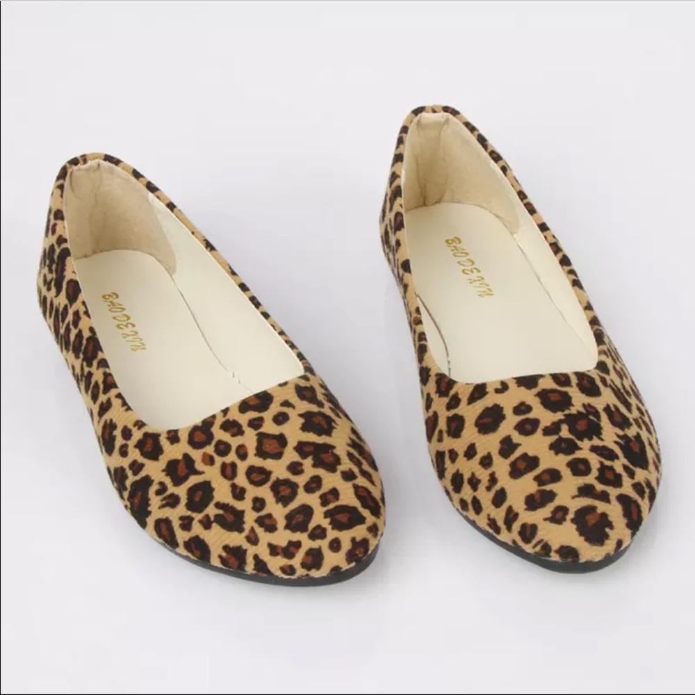 One left! Leopard Animal Print Ballet Flat Size 7 - Picture 3 of 7